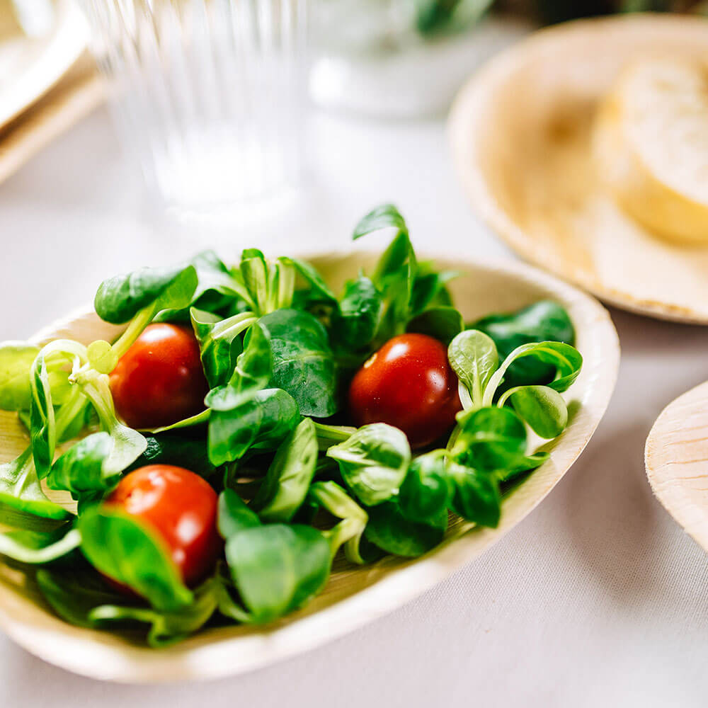 Drop-Shaped Palm Leaf Plate Deep, 17cm (200 pieces)