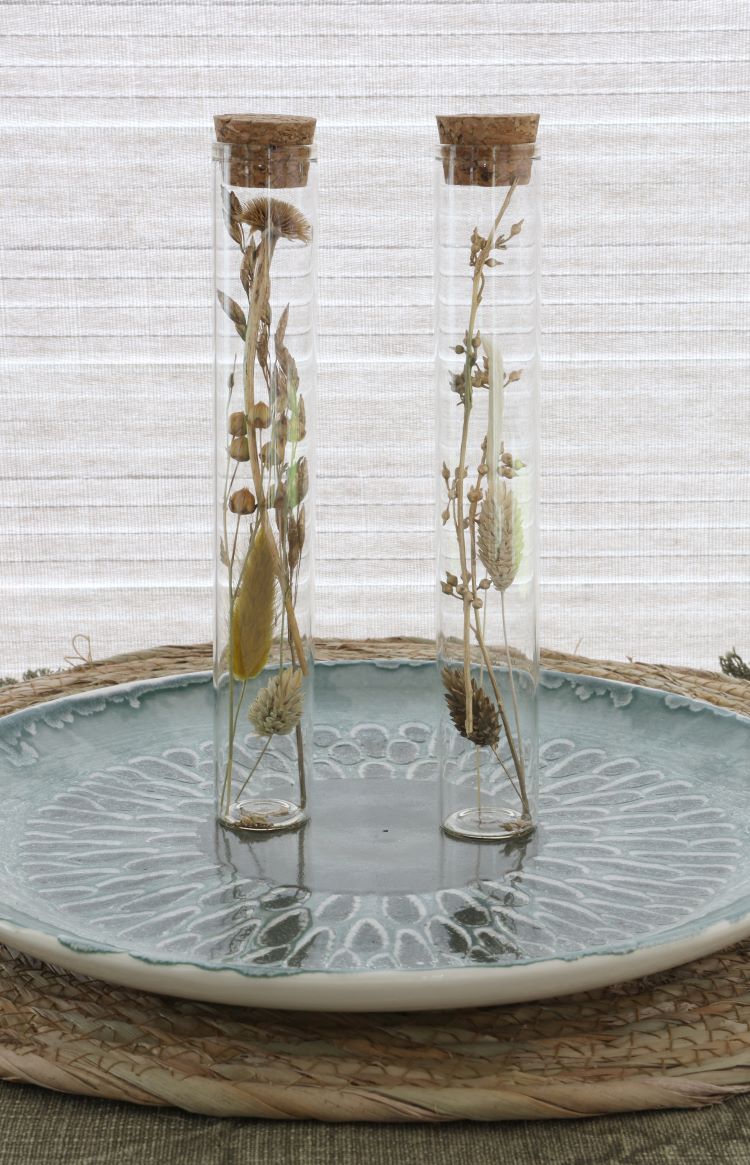 Glass tube with several dried flowers natural 20cm high (12 pcs.) [IFS-30344]