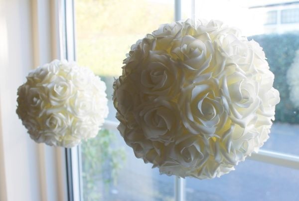 Deco Rose Ball Ø18cm white Foam (1 pc) [IFS-31213]