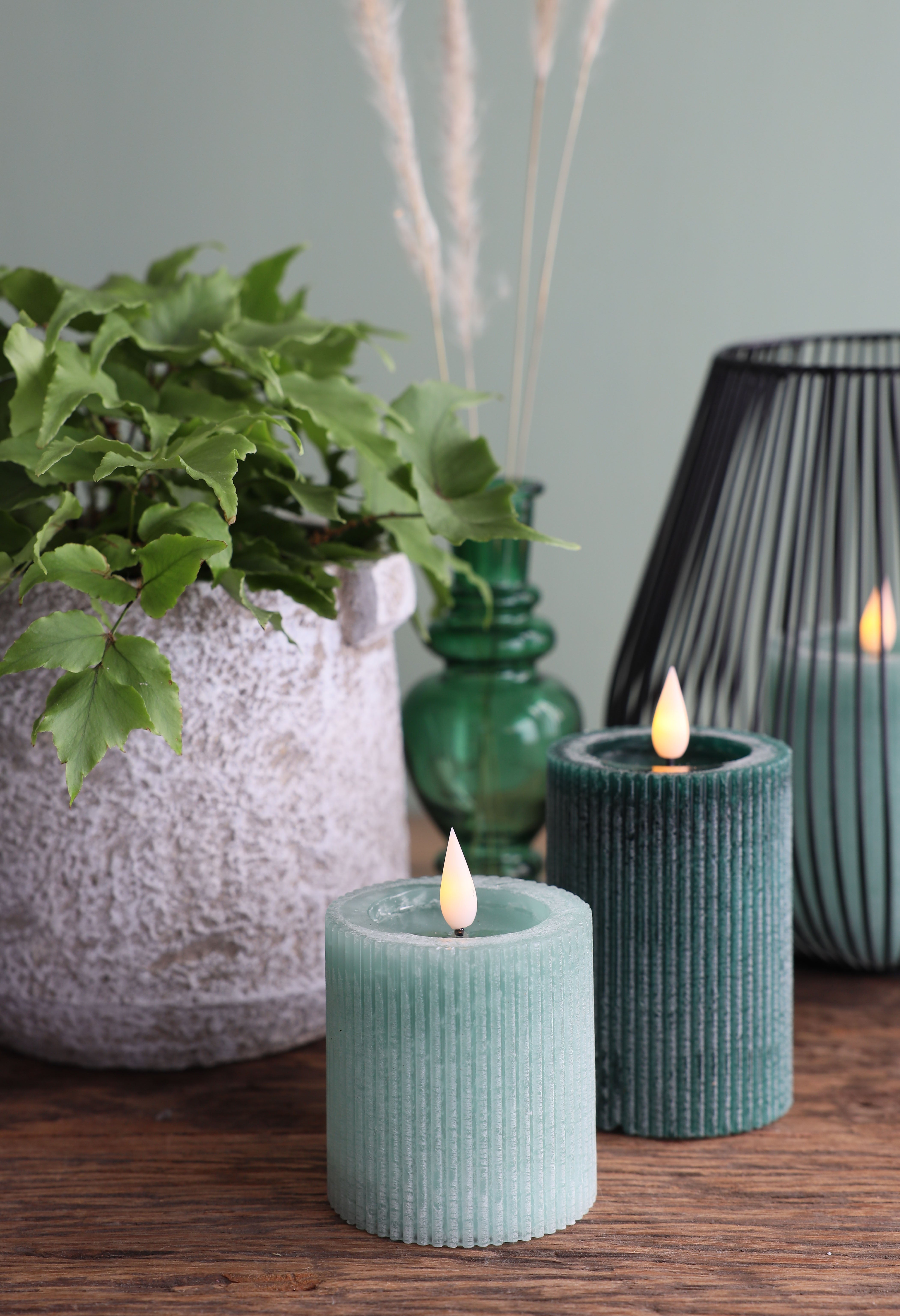 LED Rustic Pillar Candle Ø7 h. 10 cm Moss green (1 pc) [IFS-32620]