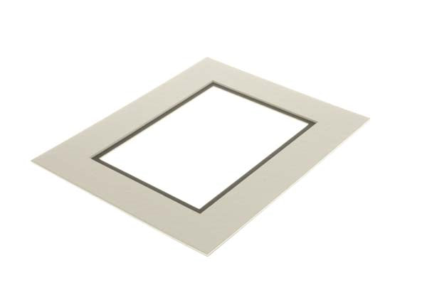 Mount Board Double thick White/dark Green 20.3x25.4cm with 11.8x16.8cm Window (10 pieces) [MD20207]